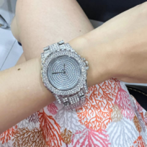 Watch Women Golden Bling WSN02 - នាឡិការដៃស្រី ទឹកមាសមានត្បូង WSN02